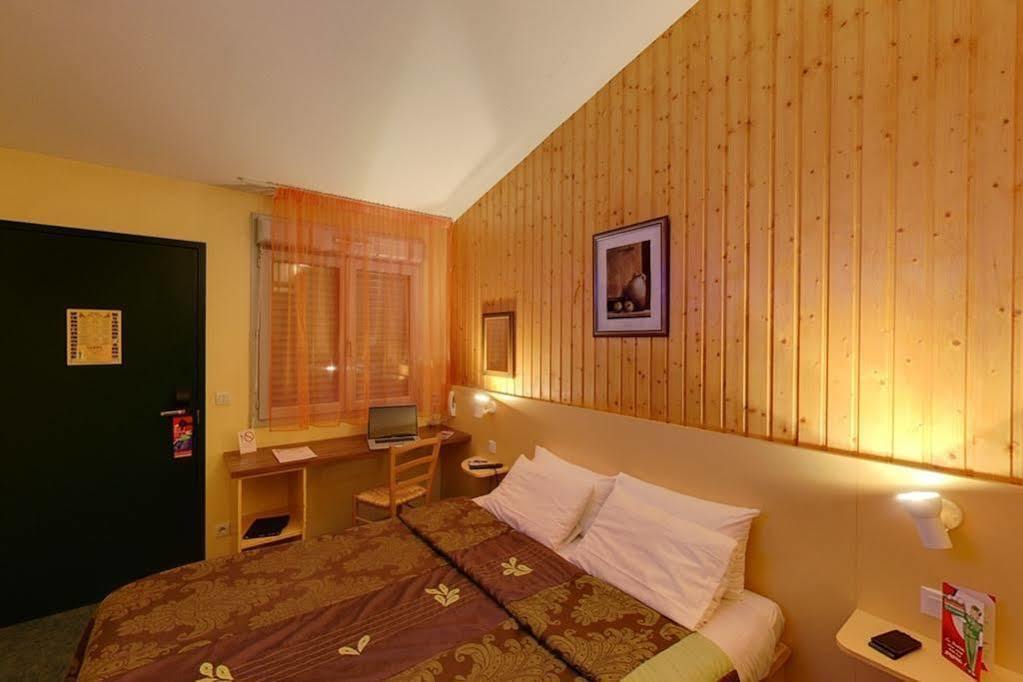 Fasthotel Thônes エクステリア 写真